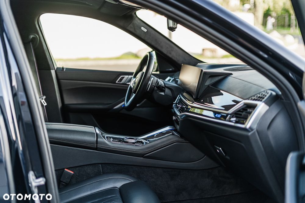 BMW X6 - 25