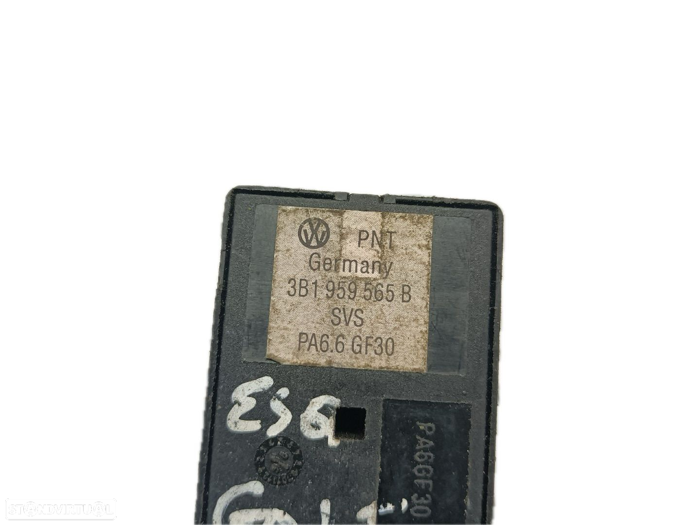 Botão / Comando Regulador De Espelhos Volkswagen Passat Variant (3B5) - 4