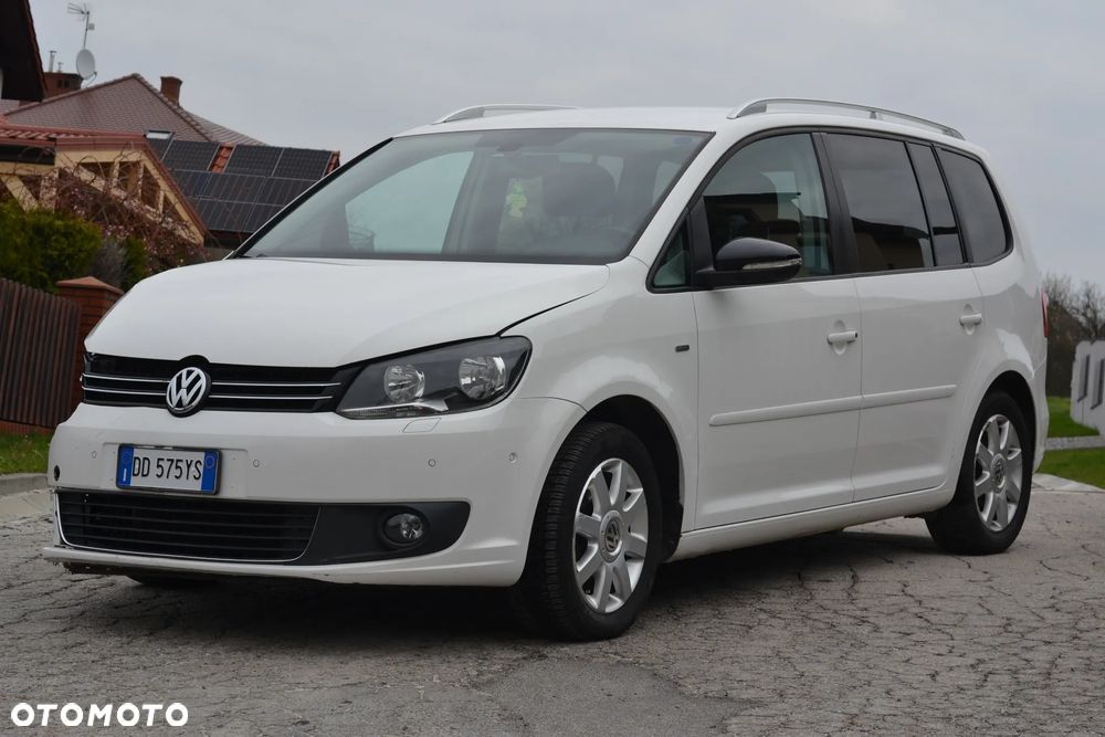 Volkswagen Touran - 1