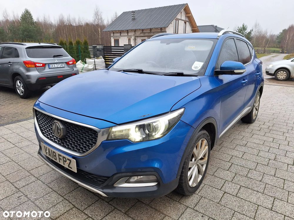 MG ZS - 3