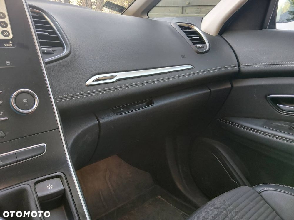 Renault Scenic 1.3 TCe FAP Intens - 19