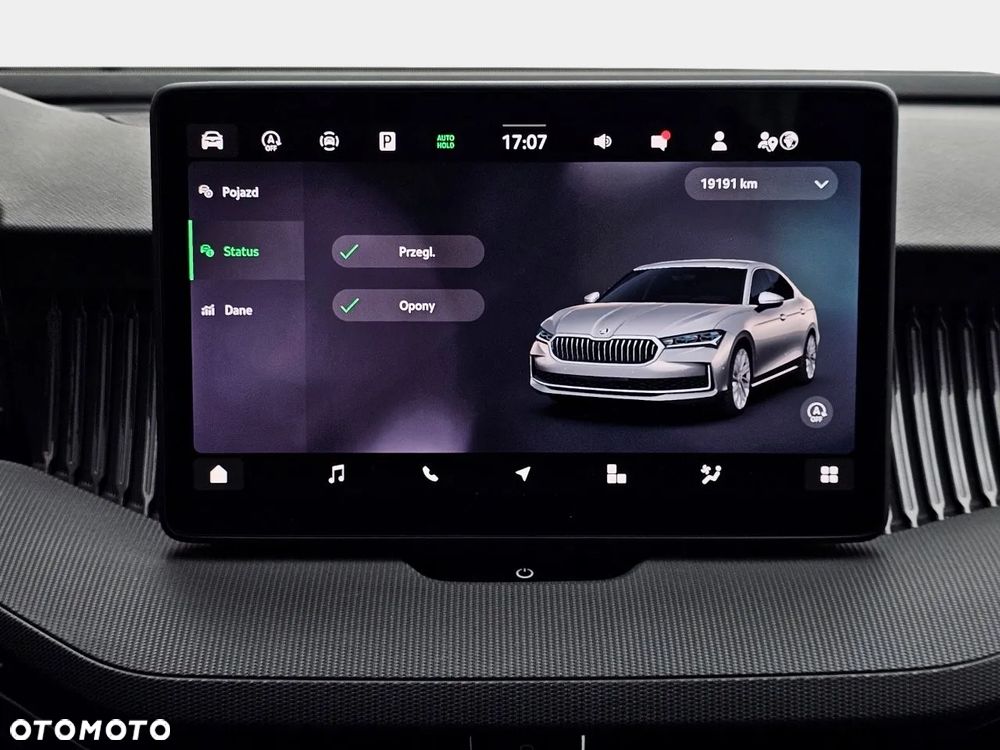 Skoda Superb 2.0 TDI SCR Essence DSG - 24