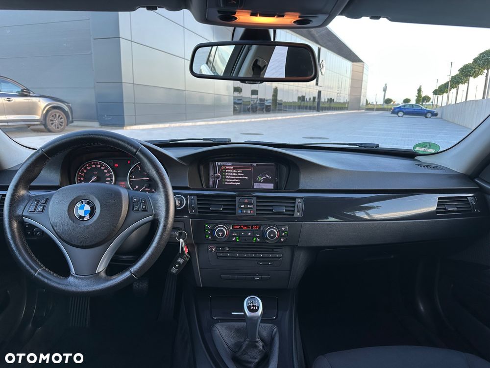 BMW Seria 3 - 30