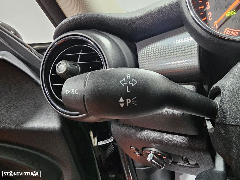 MINI 3 Portas Cooper D - 16