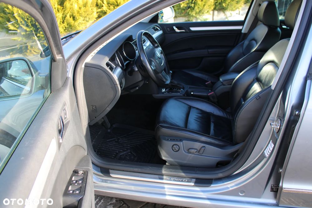 Skoda Superb 2.0 TDI DSG Comfort 4x4 - 11