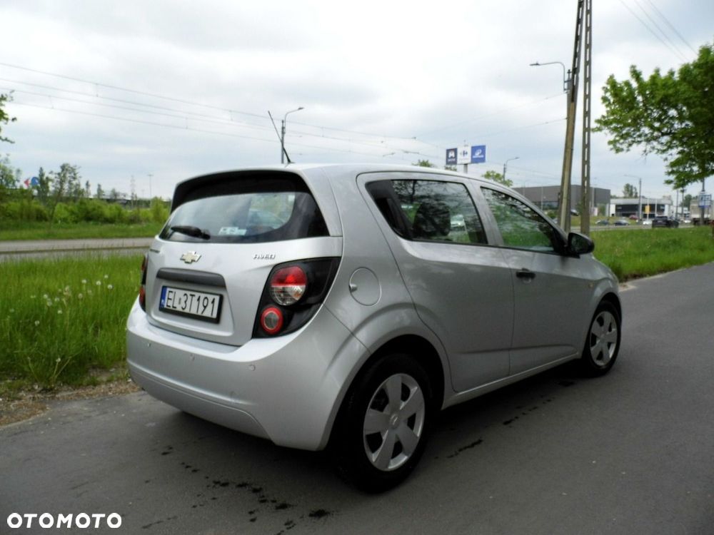 Chevrolet Aveo - 3