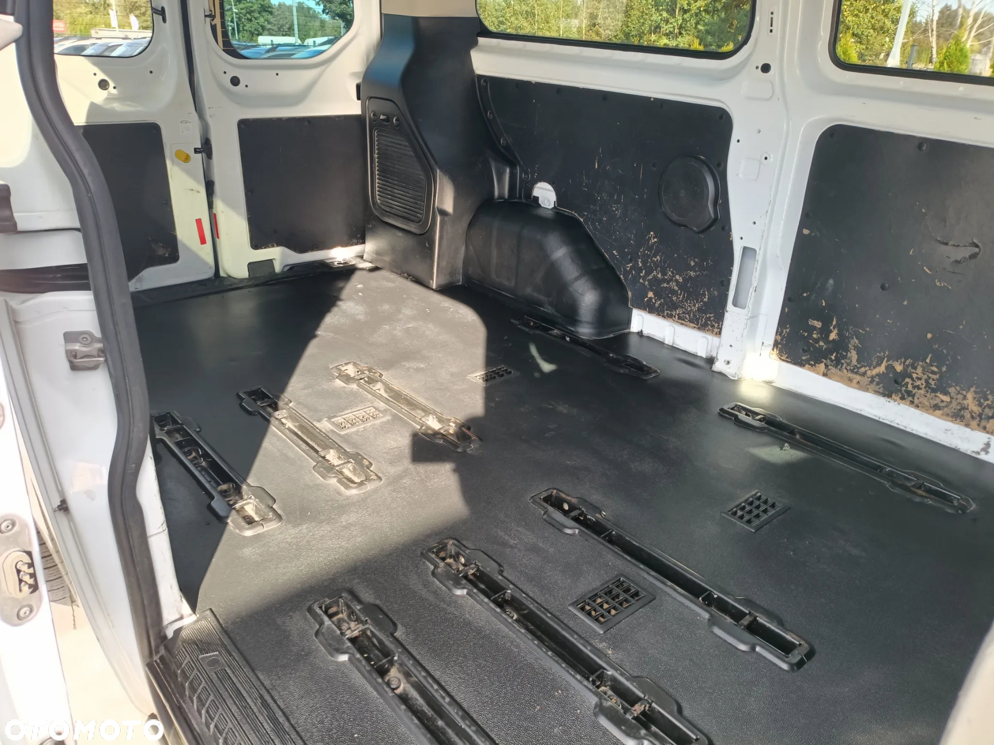 Ford Transit Custom - 11