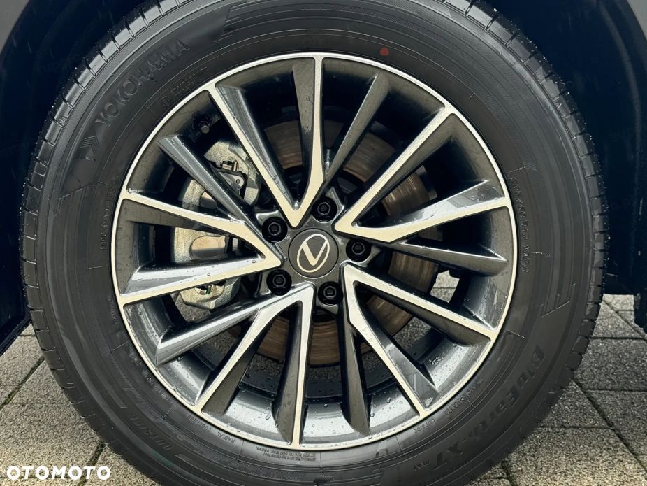 Lexus NX 350h Elegance 2WD - 16