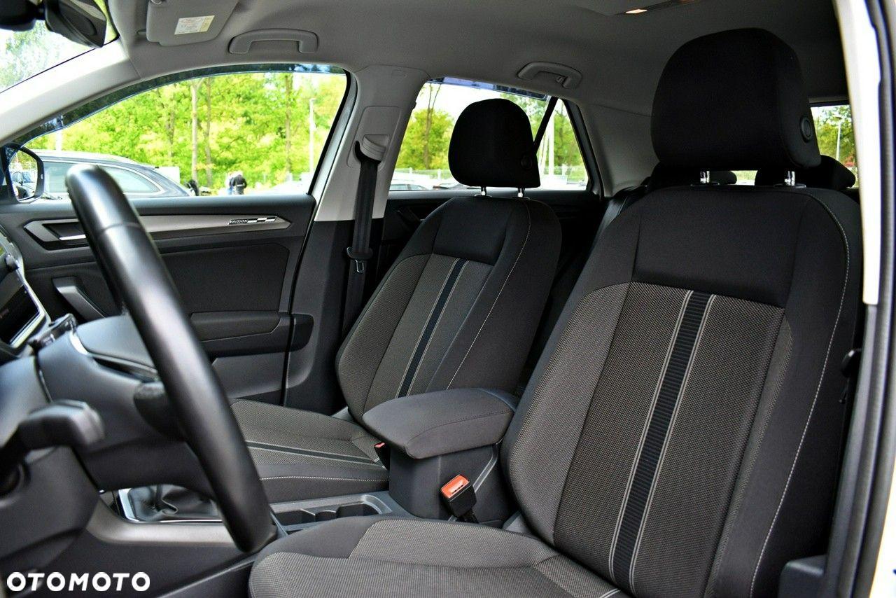 Volkswagen T-Roc 1.0 TSI Advance - 11