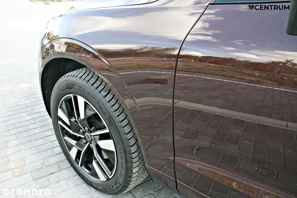 Volvo XC 60 B5 B AWD Plus Dark - 9