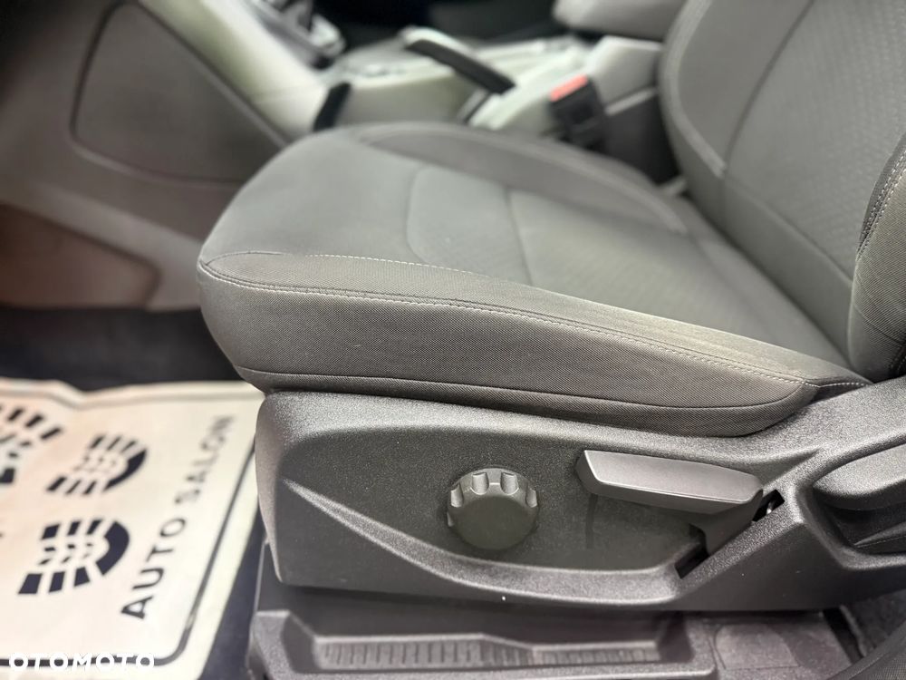 Ford Kuga - 21
