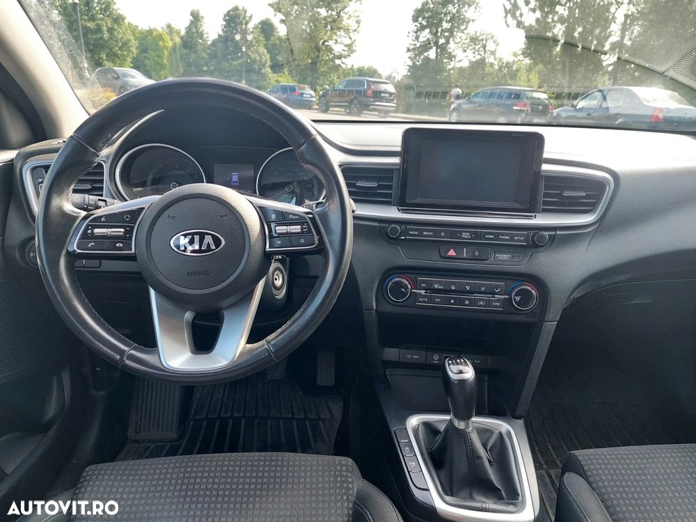 Kia Ceed 1.4 T-GDI Best - 10
