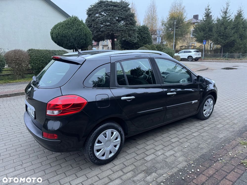 Renault Clio 1.2 16V 75 Expression - 19