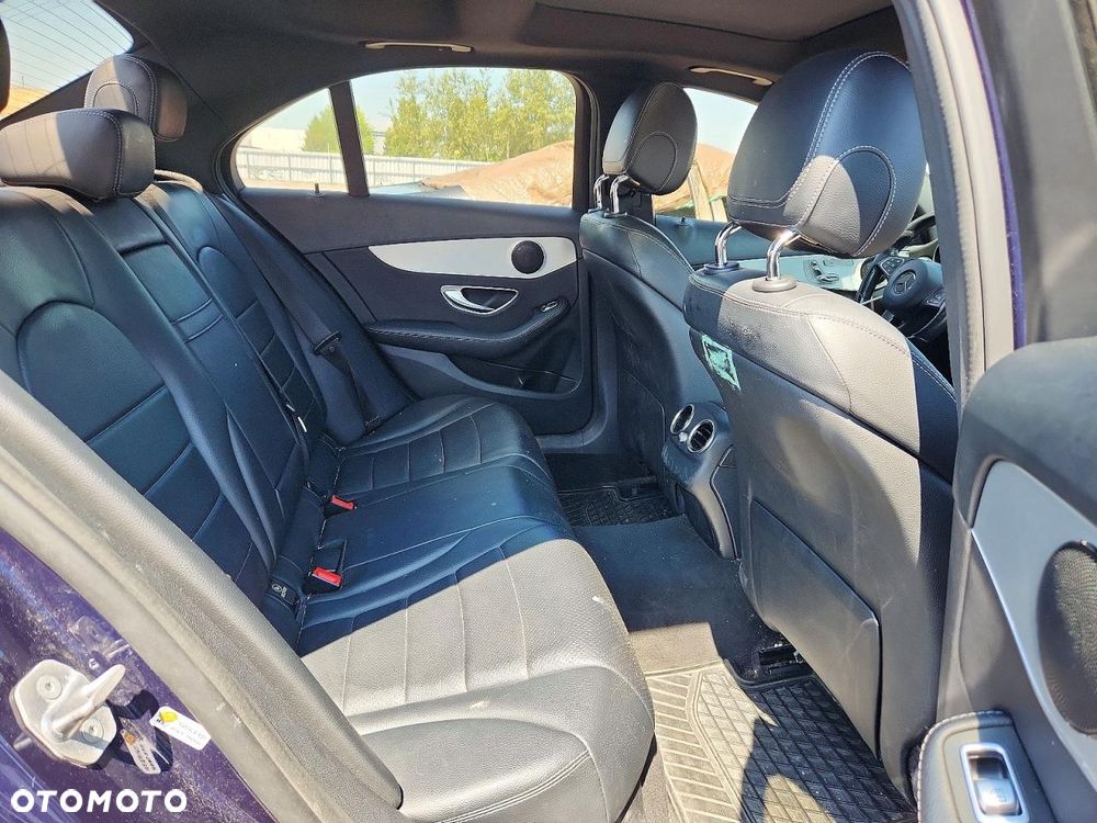 Mercedes-Benz Klasa C 300 9G-TRONIC Exclusive - 9