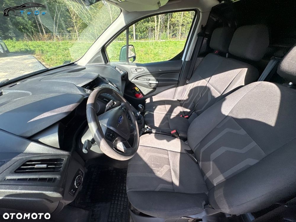 Ford Transit Connect - 16