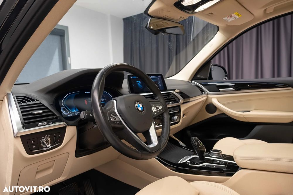 BMW X3 xDrive30e AT PHEV - 23