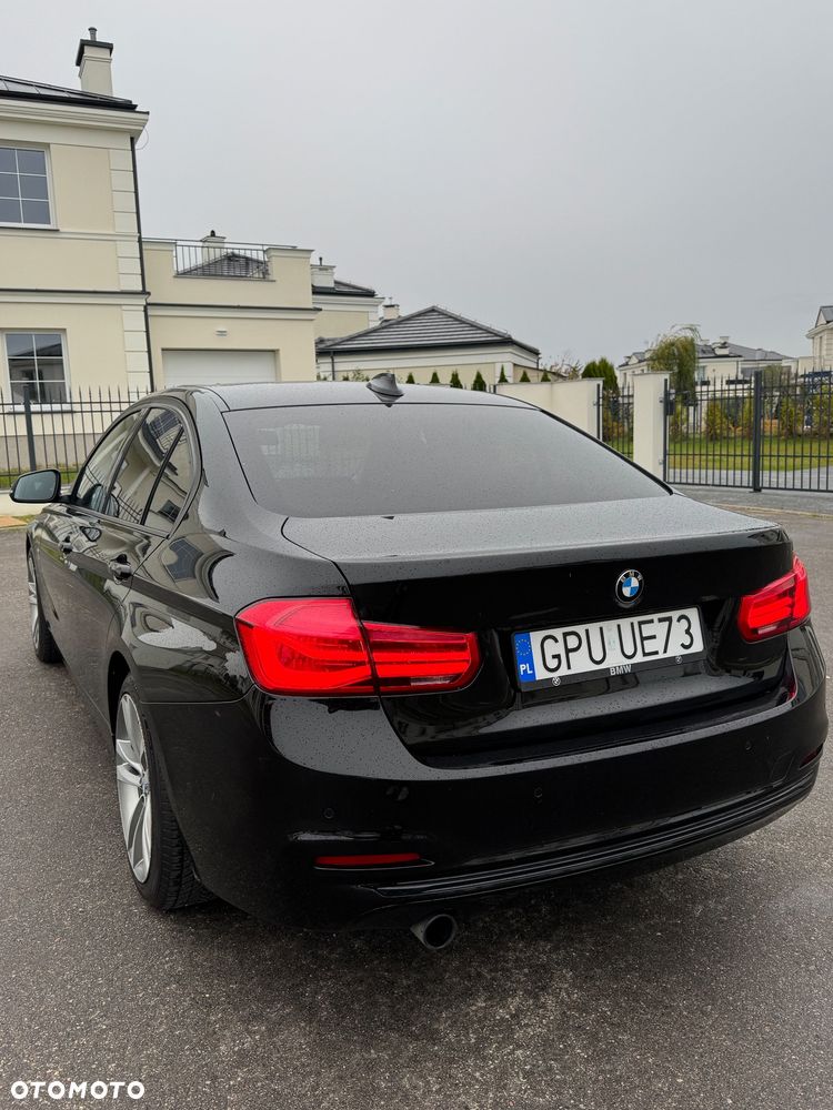 BMW Seria 3 318i Sport Line - 9