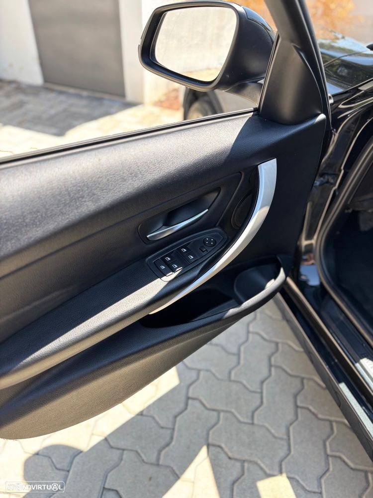 BMW 318 d Luxury Line - 10