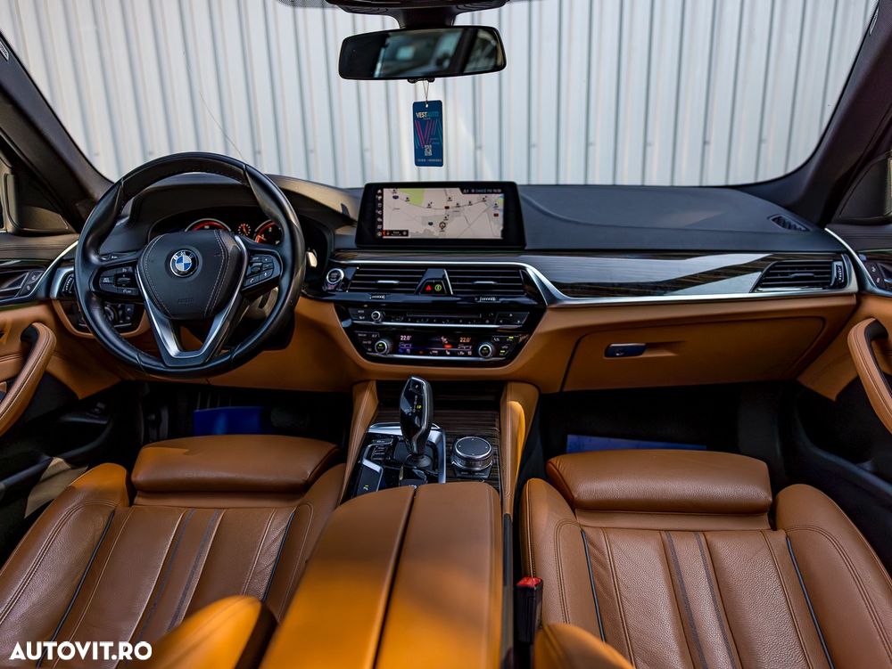 BMW Seria 5 530i Aut. Luxury Line - 6