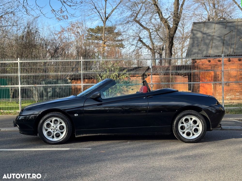 Alfa Romeo Spider - 4