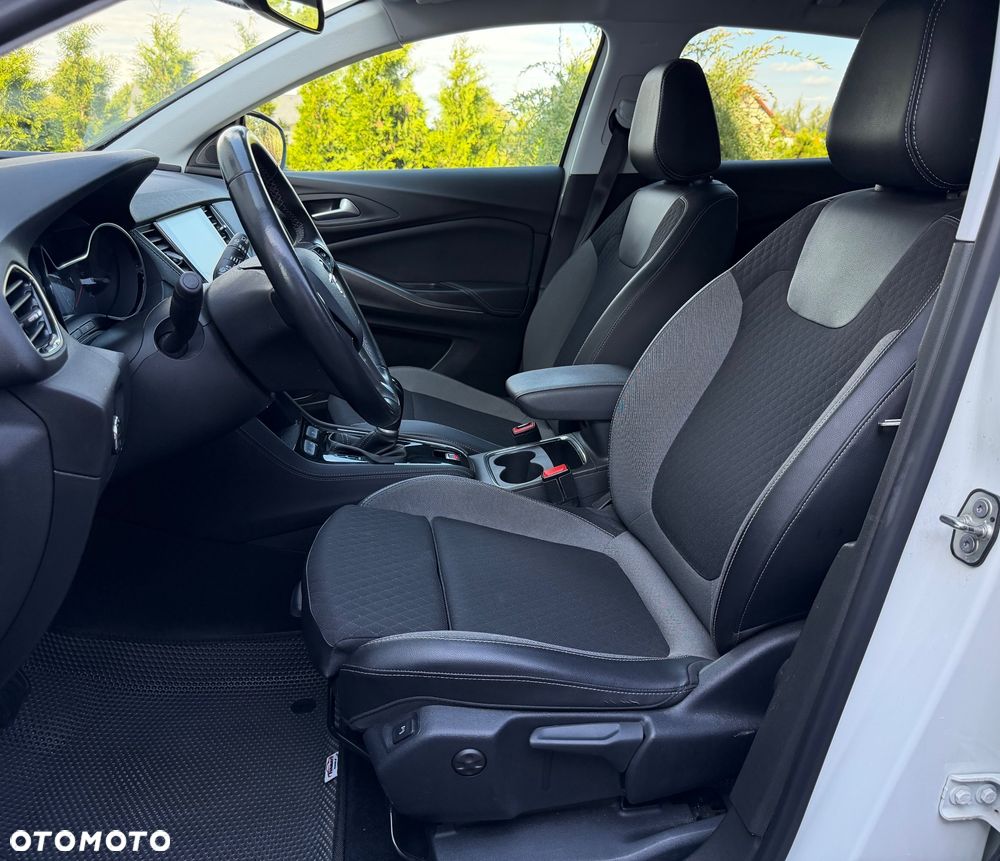 Opel Grandland X - 16