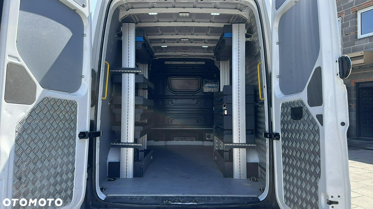 Volkswagen Crafter - 10