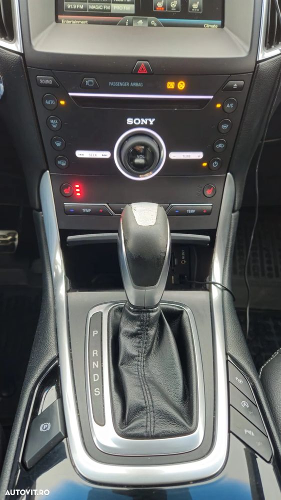 Ford Edge 2.0 TDCi Powershift Titanium - 15