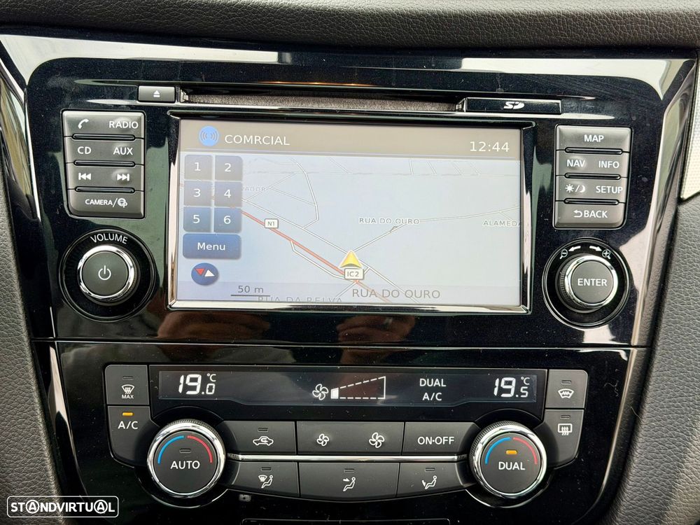 Nissan Qashqai 1.2 DIG-T Tekna Premium S Alcantara - 23