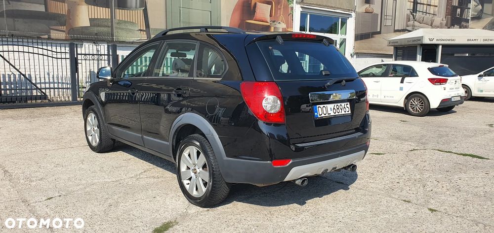 Chevrolet Captiva 2.4 LS 5os - 10