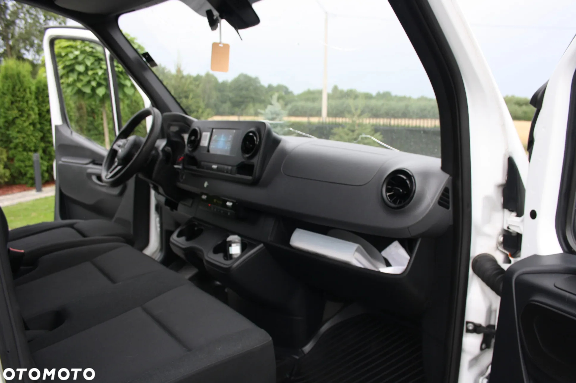 Mercedes-Benz SPRINTER - 14