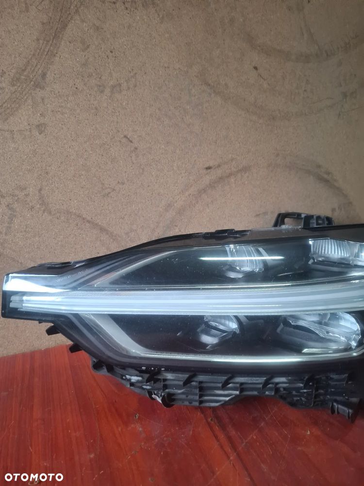 Volvo XC60 II Lampa Lewa Przód Full Led USA 32228488 - 3