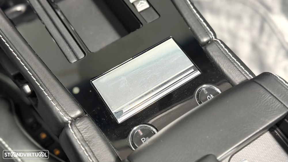 Aston Martin DBS Volante Touchtronic 2 - 29