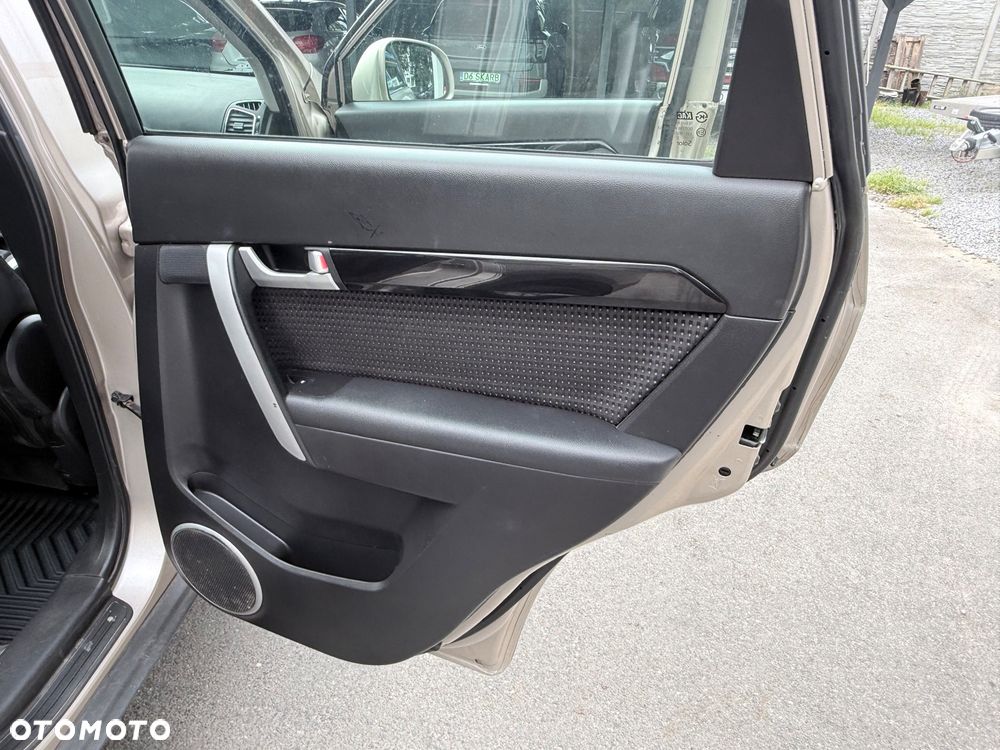 Chevrolet Captiva 2.4 LT - 23