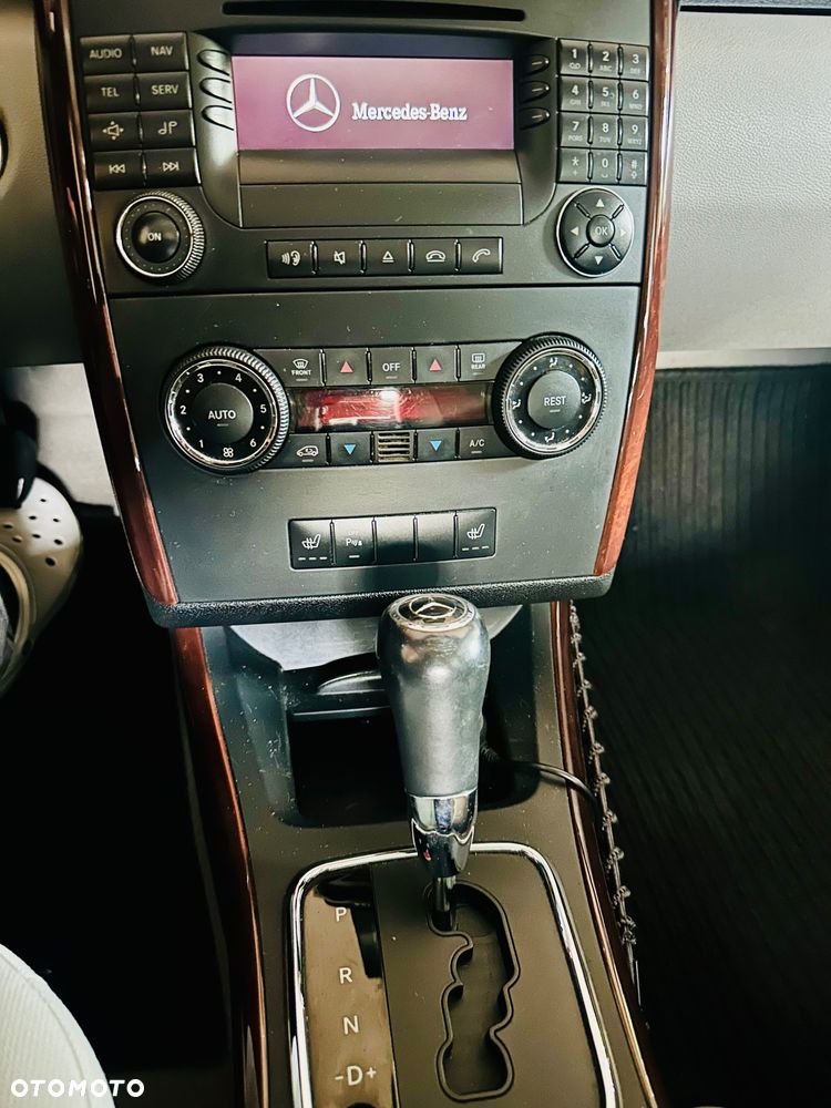 Mercedes-Benz Klasa A 170 Autotronic Elegance - 28