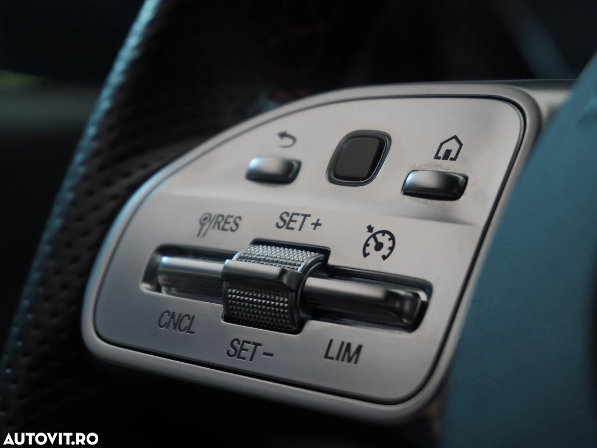 Mercedes-Benz GLA 250 4Matic 8G-DCT AMG Line - 26