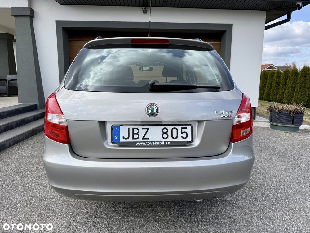 Skoda Fabia - 10