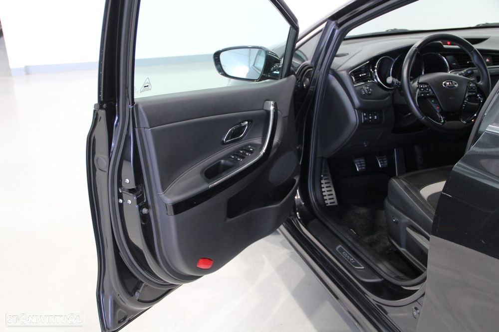 Kia Ceed 1.6 CRDi GT Line - 6