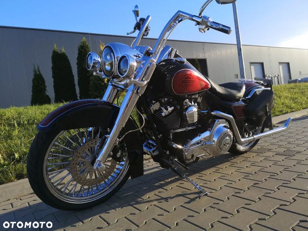 Harley-Davidson Touring Road King - 2