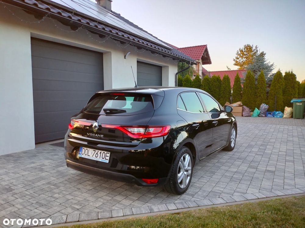 Renault Megane 1.5 Blue dCi Intens - 3