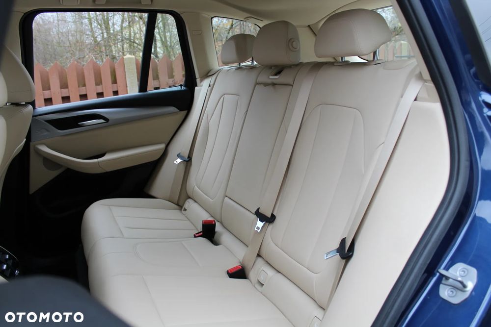 BMW X3 xDrive20i - 22