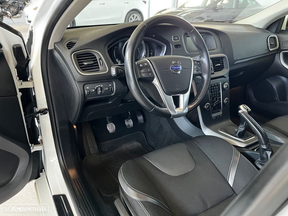 Volvo V40 2.0 D2 Momentum - 12