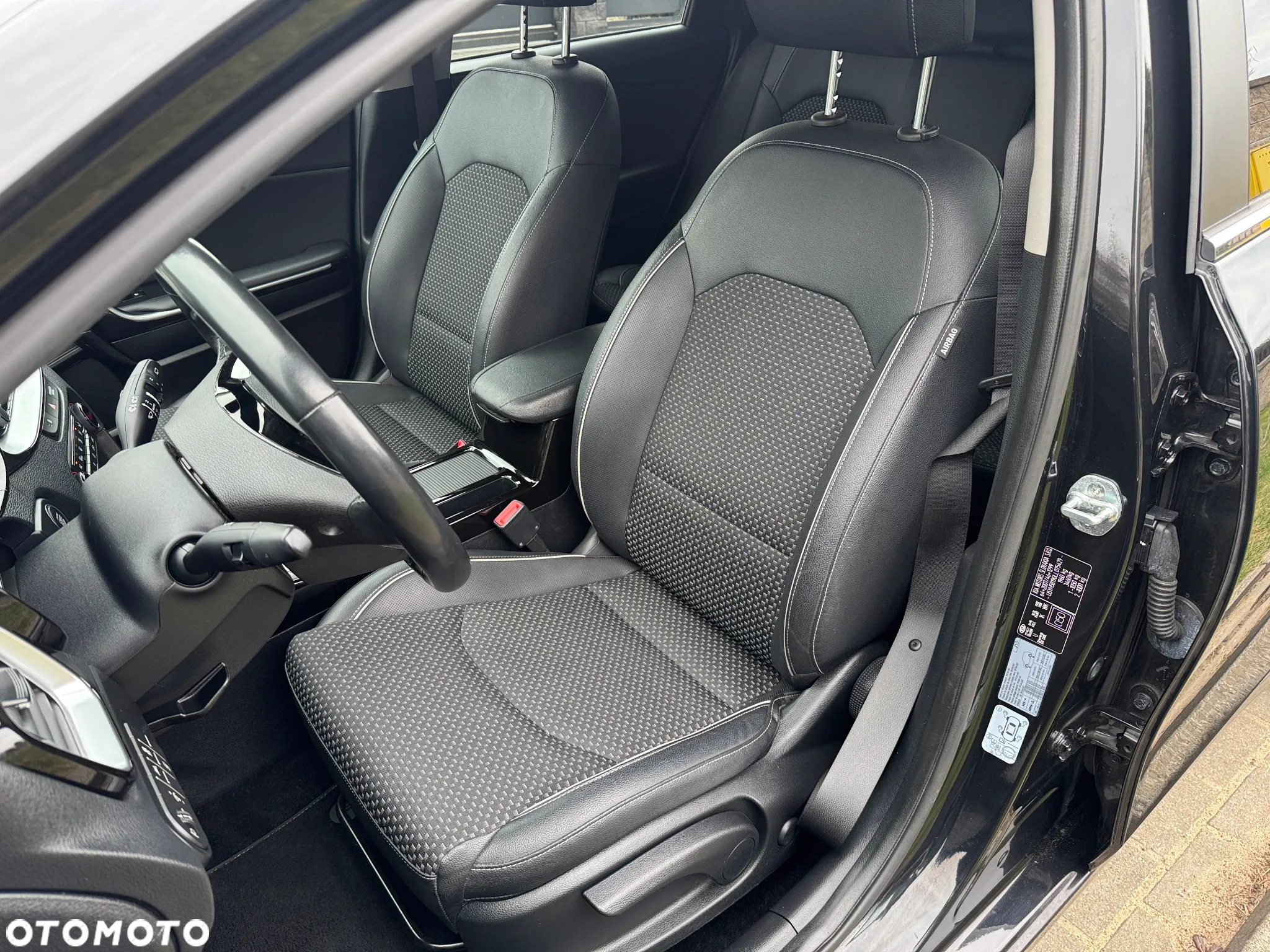 Kia Ceed 1.6 CRDi Eco-Dynamics+ (48V Mild-Hybrid) DCT7 Vision - 13