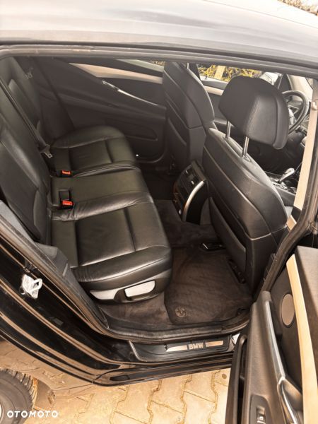 BMW Seria 5 530d xDrive - 11