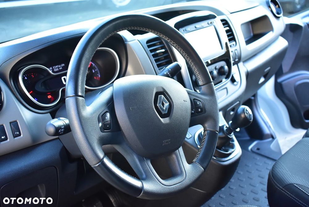 Renault Trafic 1.6 D 145 KM /Blaszak L2H2 / Wysoki ! / Oryginalny przebieg / Sprowadzony z Niemiec ! - 27