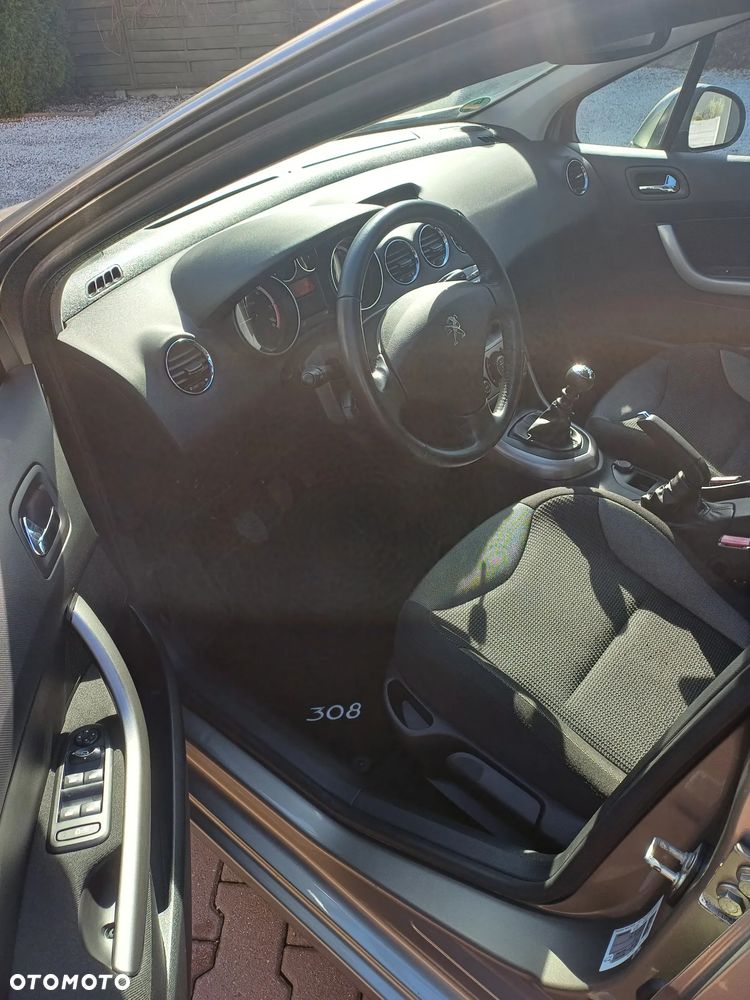 Peugeot 308 HDi FAP 150 Business Line Niveau 2 - 20