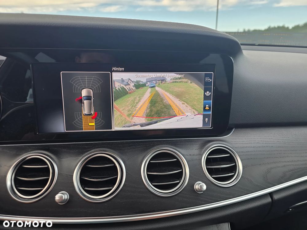 Mercedes-Benz Klasa E 300 de 9G-TRONIC Exclusive - 32