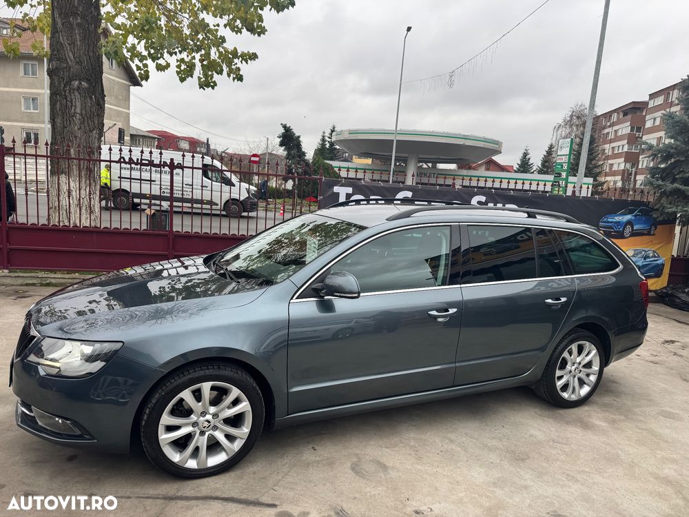 Skoda Superb 2.0 TDI Green tec DSG Elegance - 5