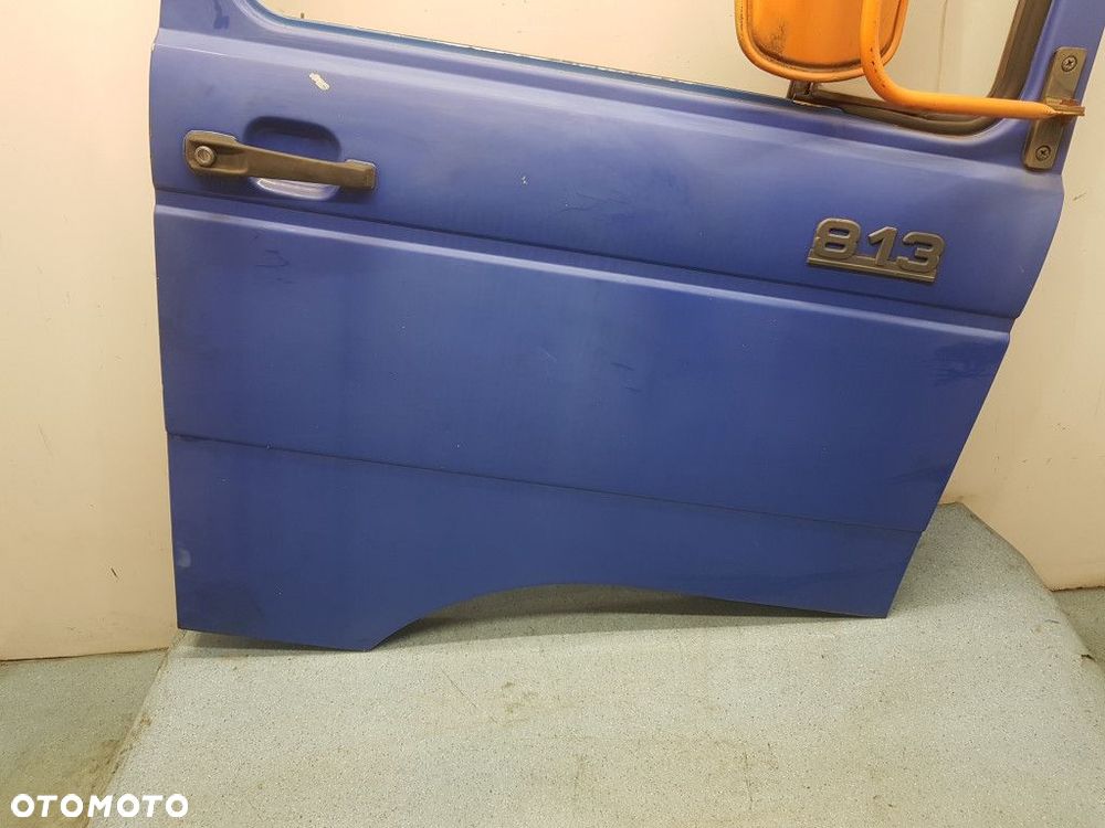 MERCEDES BENZ DAIMLER LP 813 DRZWI PRZÓD PRAWE - 2