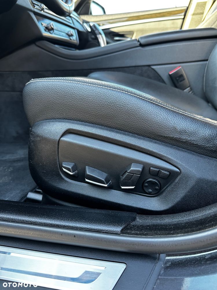 BMW Seria 5 520d Luxury Line - 21