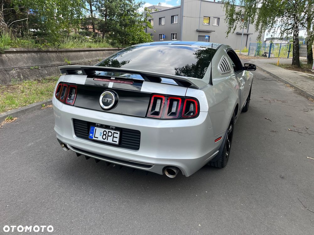 Ford Mustang 5.0 V8 GT Premium - 10